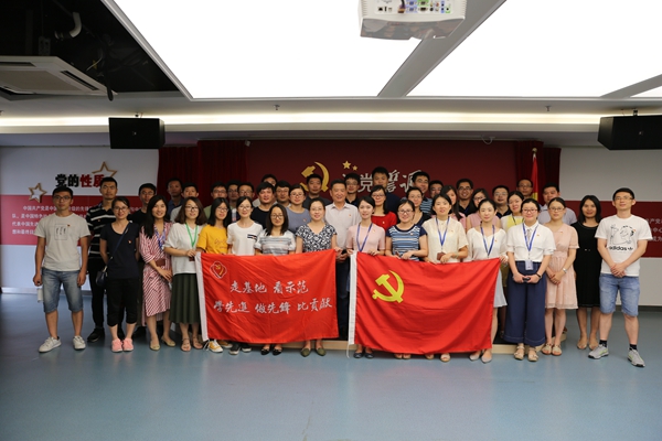 中石化周新民最新动态，小巷中的独特风味探索之旅揭秘